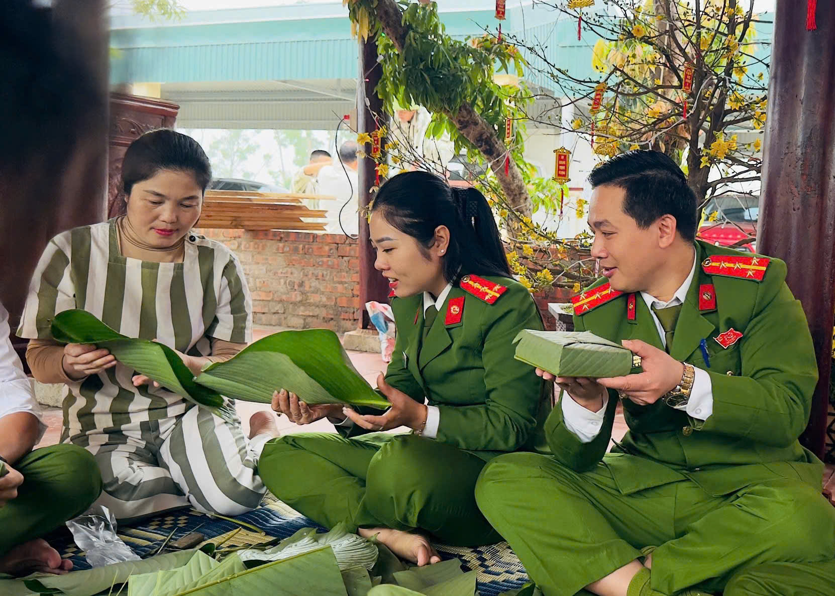 Tết trong trại tạm giam 2 Tết trong trại tạm giam - Ảnh 2.