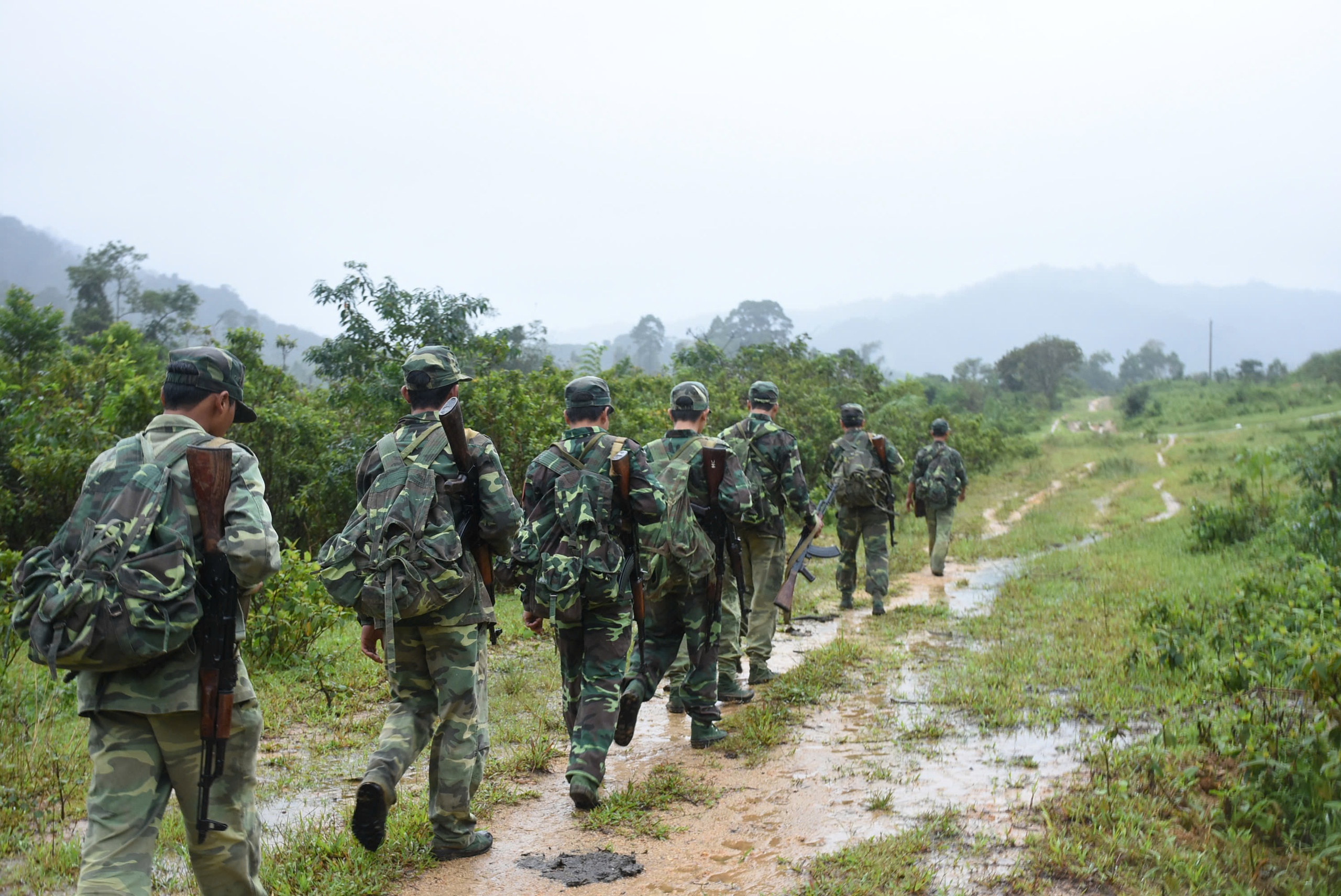 Tết ở ‘xứ mưa 9 tháng’, đồn biên giới có dân sau 21 năm- Ảnh 9.