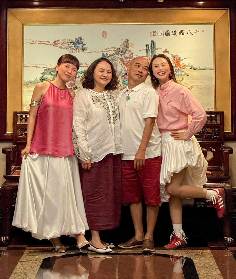 Phương Mỹ Chi sau 13 năm: Đi xa đến đâu, tôi vẫn chỉ mong bố mẹ tự hào - 9