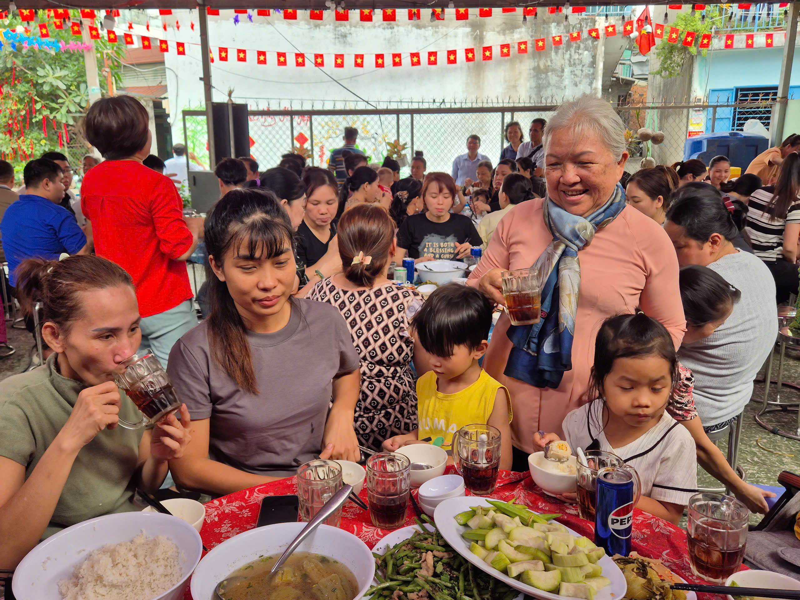 Những chủ trọ hào sảng góp Tết cho công nhân – lao động - Ảnh 12.
