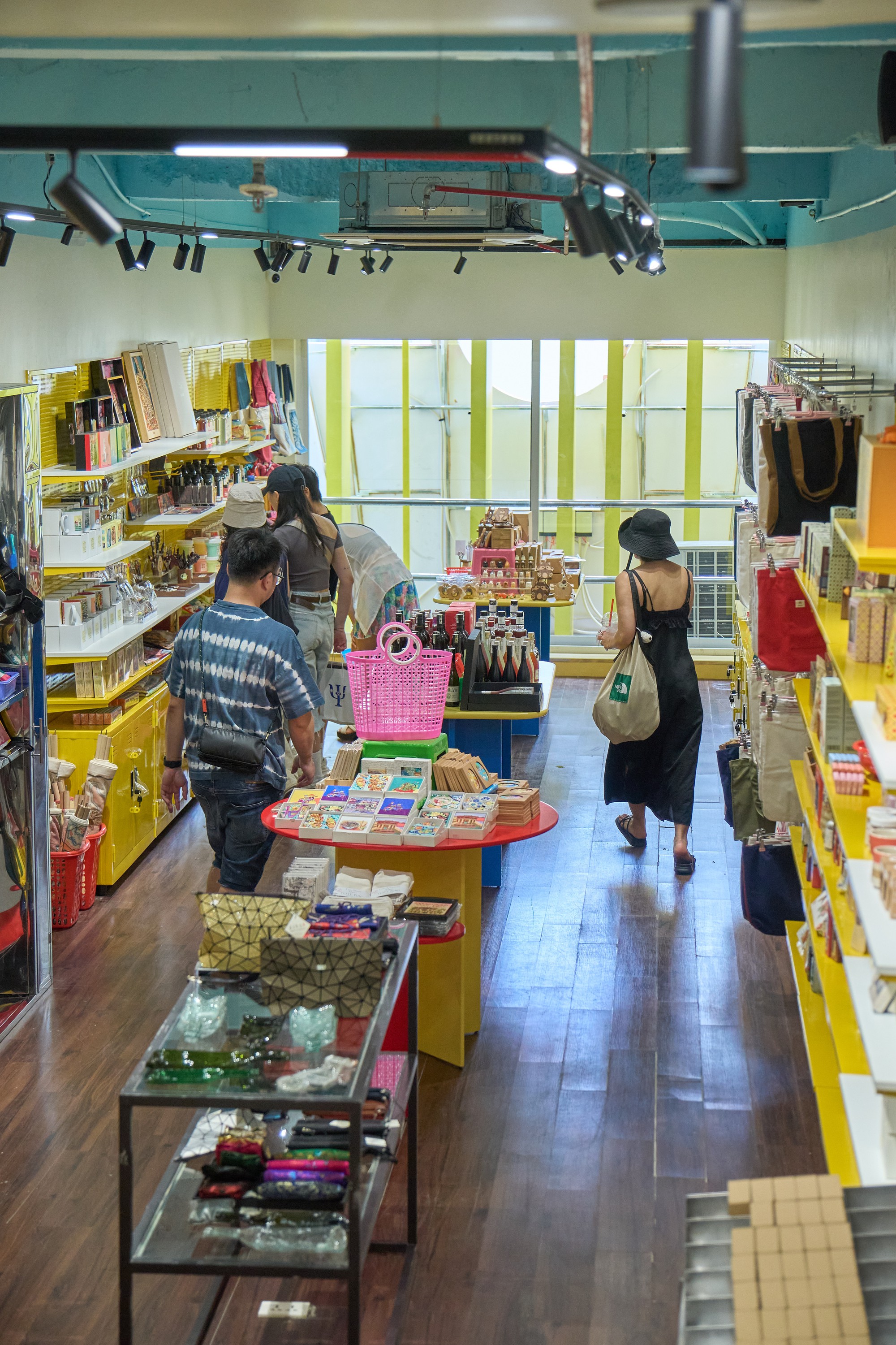 Mùng 1 Tết xem giới trẻ định nghĩa lại quà biếu: “Đã qua thời tặng cho có, giờ là lúc chọn quà để 