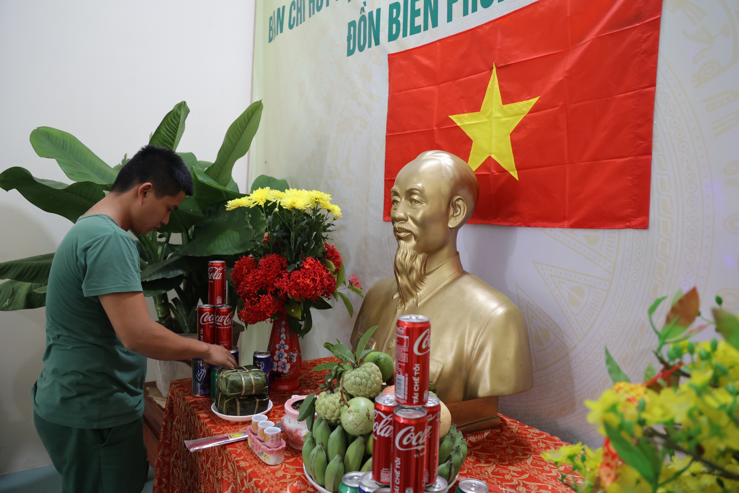 Xuân về trên xã đảo Thạnh An: Niềm vui của chiến sĩ biên phòng 2026 - Ảnh 2. Xuân về trên xã đảo Thạnh An: Niềm vui của chiến sĩ biên phòng 2026 - Ảnh 2.