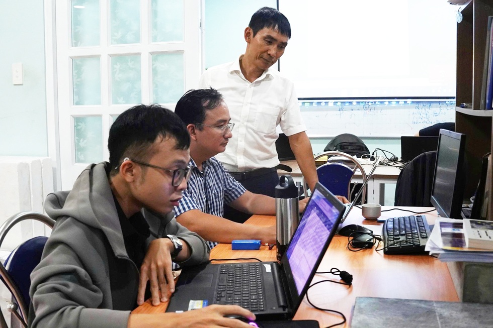 Tết kể chuyện bán vàng: Cú đặt cược cuộc đời của Giáo sư Toán duy nhất 2025 - 9