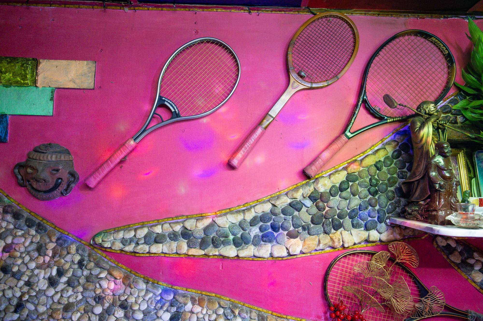 Người đàn ông một mình đón giao thừa trong căn nhà toàn màu hồng ở TP.HCM: Người đàn ông một mình đón giao thừa trong căn nhà toàn màu hồng ở TP.HCM: