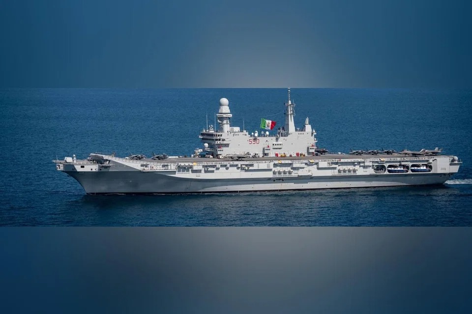 Indonesia đón tàu sân bay boong phẳng đầu tiên của Đông Nam Á 1 Tàu sân bay đầu tiên của Indonesia có gì đặc biệt? - Ảnh 3.