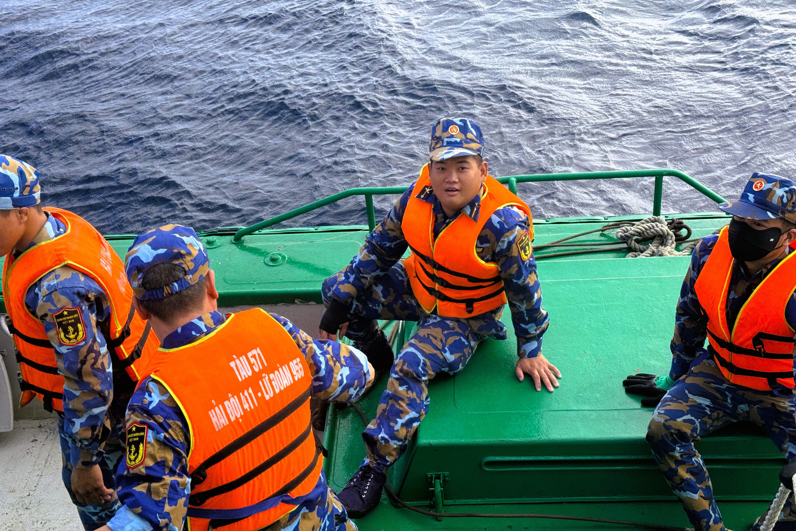 Tết ở Trường Sa - Kỳ 7: Sinh Tồn xanh xanh- Ảnh 18.