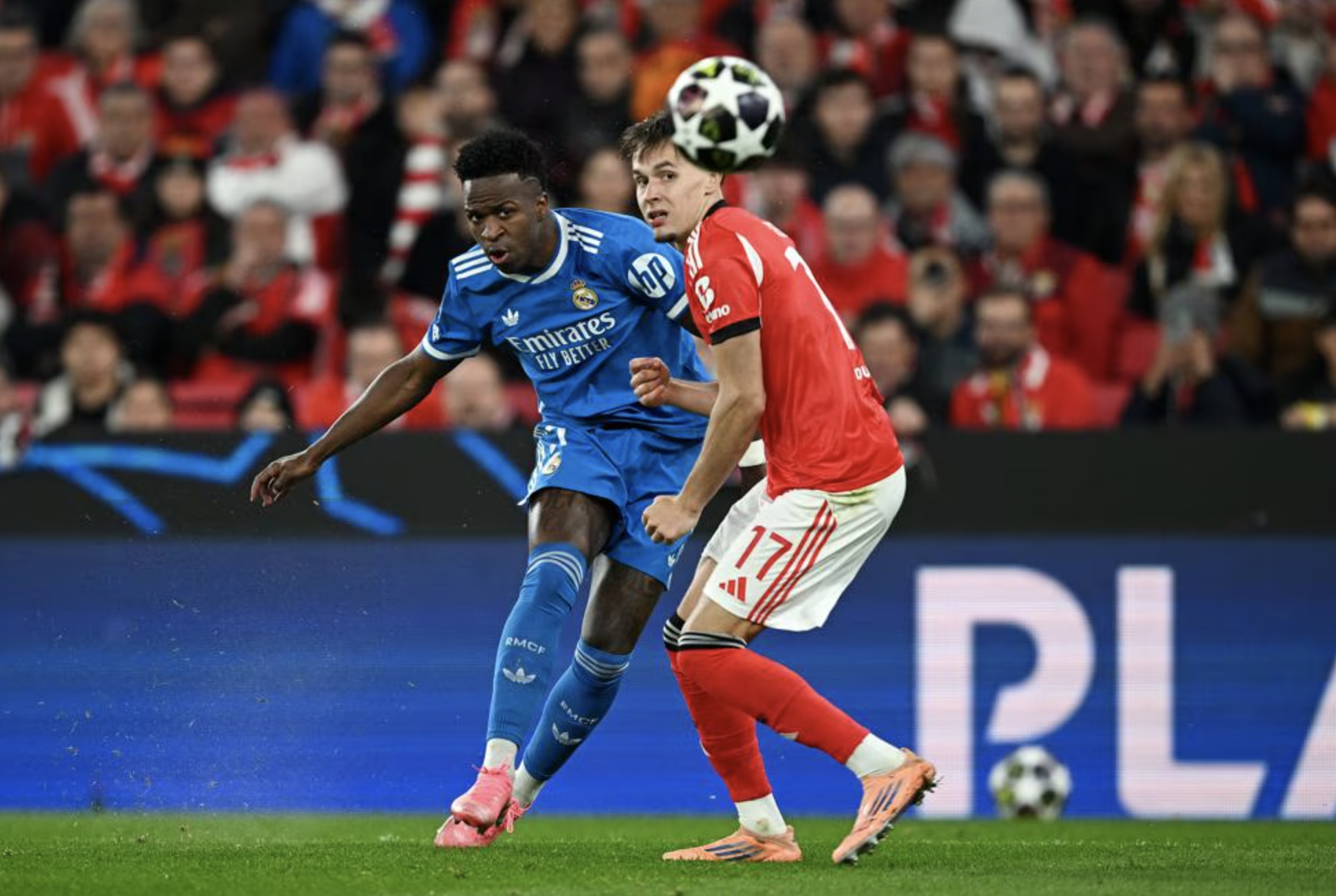 Vinicius tỏa sáng, Real Madrid thắng chủ nhà Benfica giữa tâm bão Lisbon - Ảnh 4.