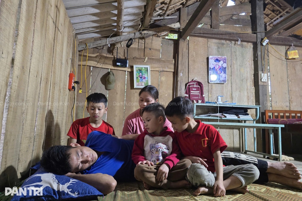 “Tết này, em ước có tiền mua thuốc cho chồng, các con có manh áo mới” - 2