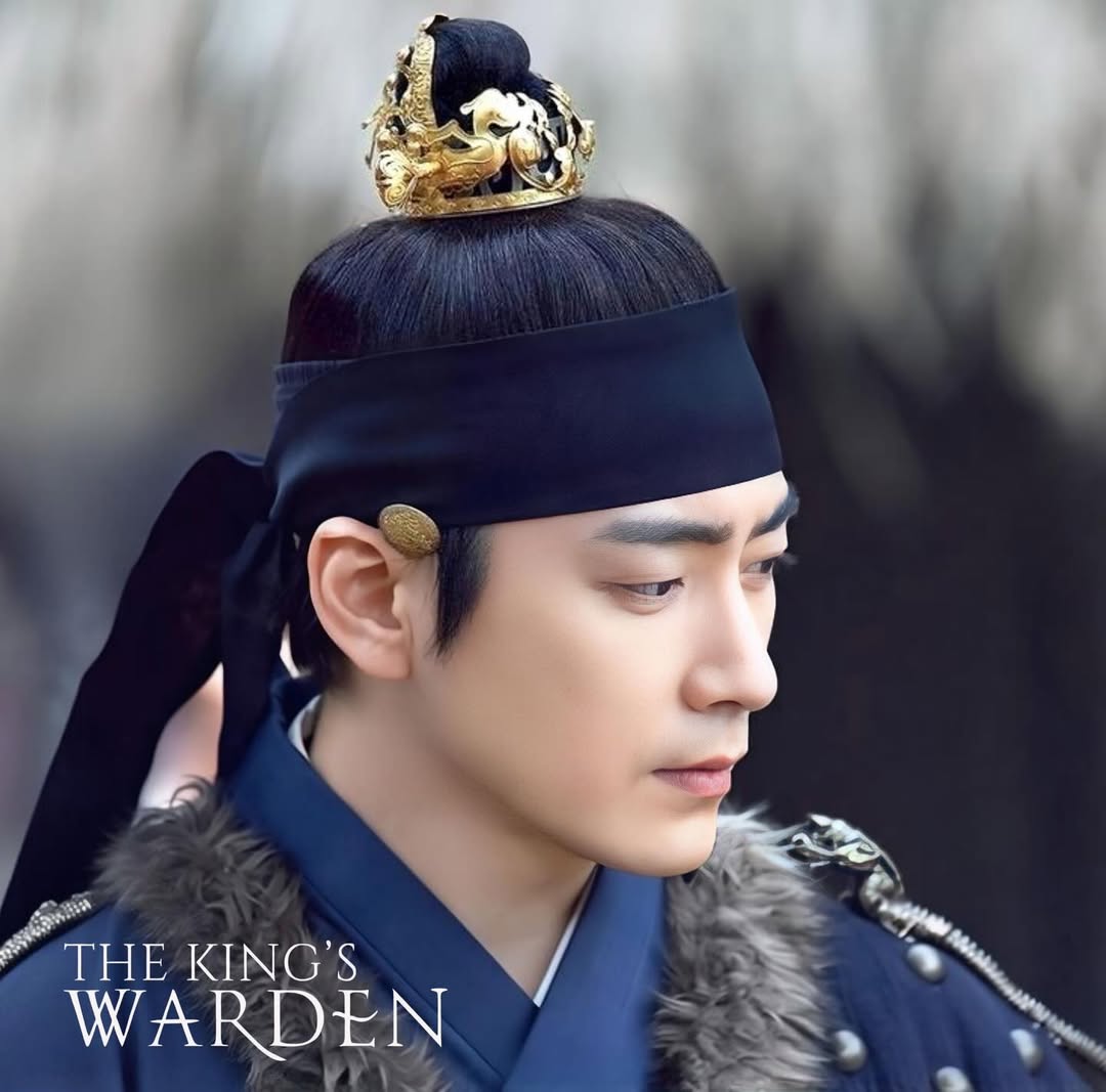 Mỹ nam đóng cùng lúc 2 phim Hàn đang cực hot: Hậu duệ hoàng tộc “hàng real”, cao quý từ phim đến đời- Ảnh 6.