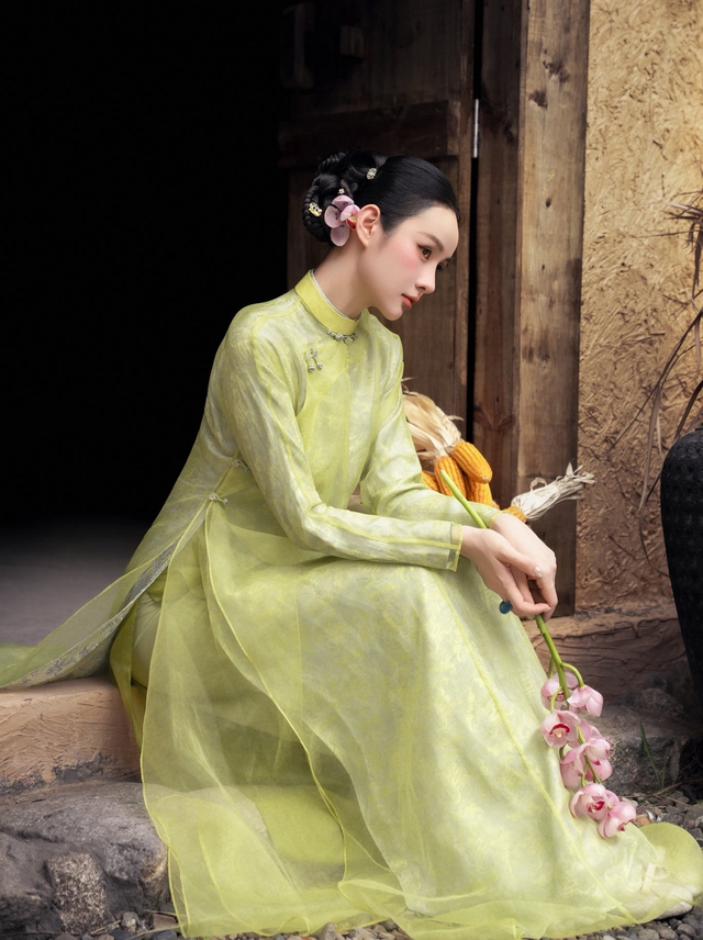 5 gam màu áo dài không thể thiếu trong ba ngày tết- Ảnh 5.