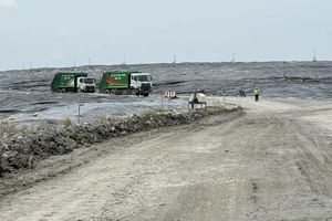 Từ 1-12, bãi rác Đa Phước chỉ tiếp nhận rác từ 18 đến 6 giờ