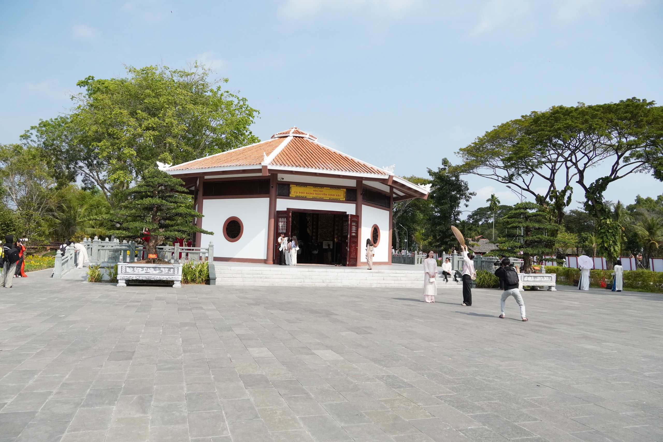 Những “địa chỉ đỏ” không thể bỏ qua khi đến Đồng Tháp 7 Những “địa chỉ đỏ” không thể bỏ qua khi đến Đồng Tháp - Ảnh 7.