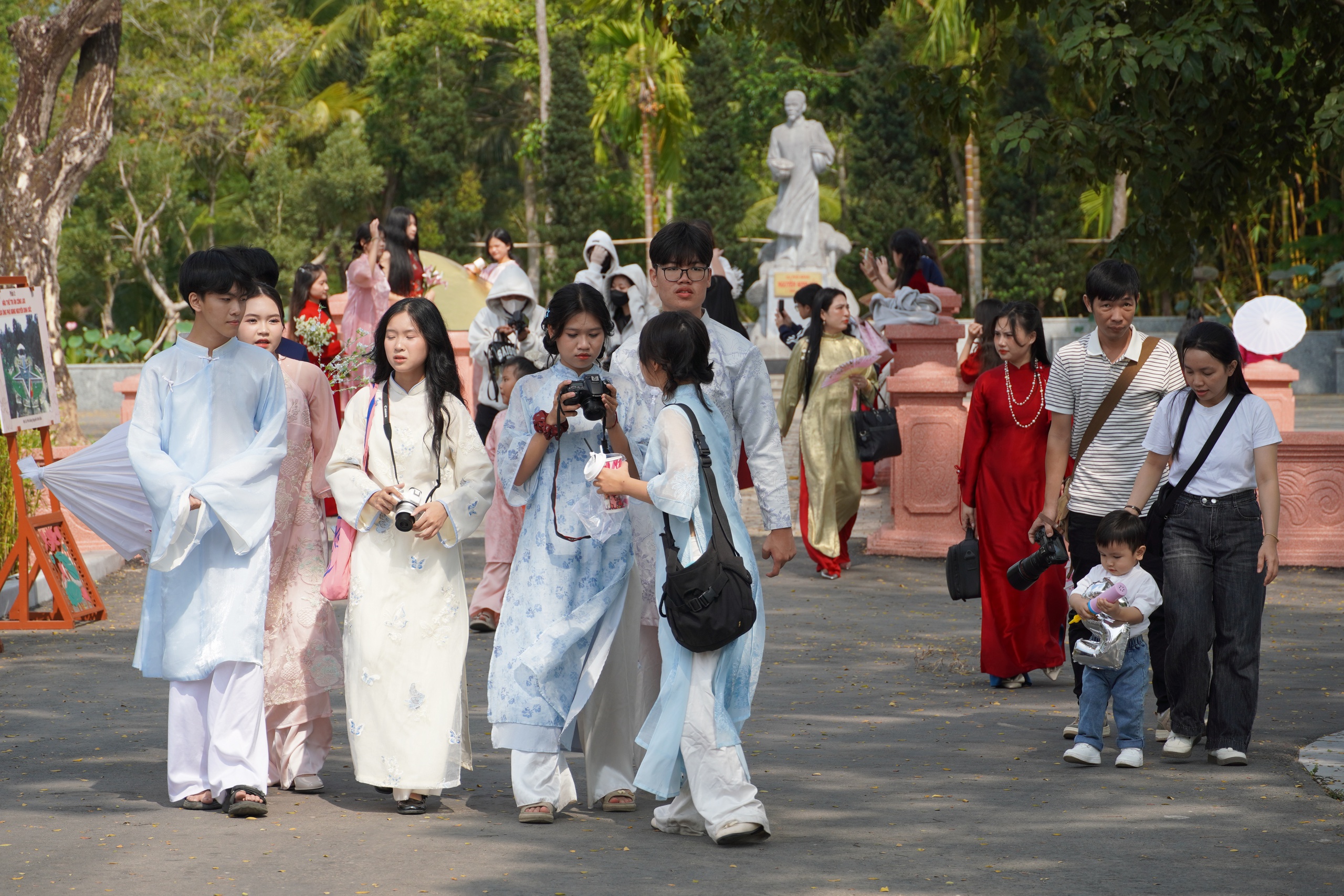 Những “địa chỉ đỏ” không thể bỏ qua khi đến Đồng Tháp 18 Những “địa chỉ đỏ” không thể bỏ qua khi đến Đồng Tháp - Ảnh 18.