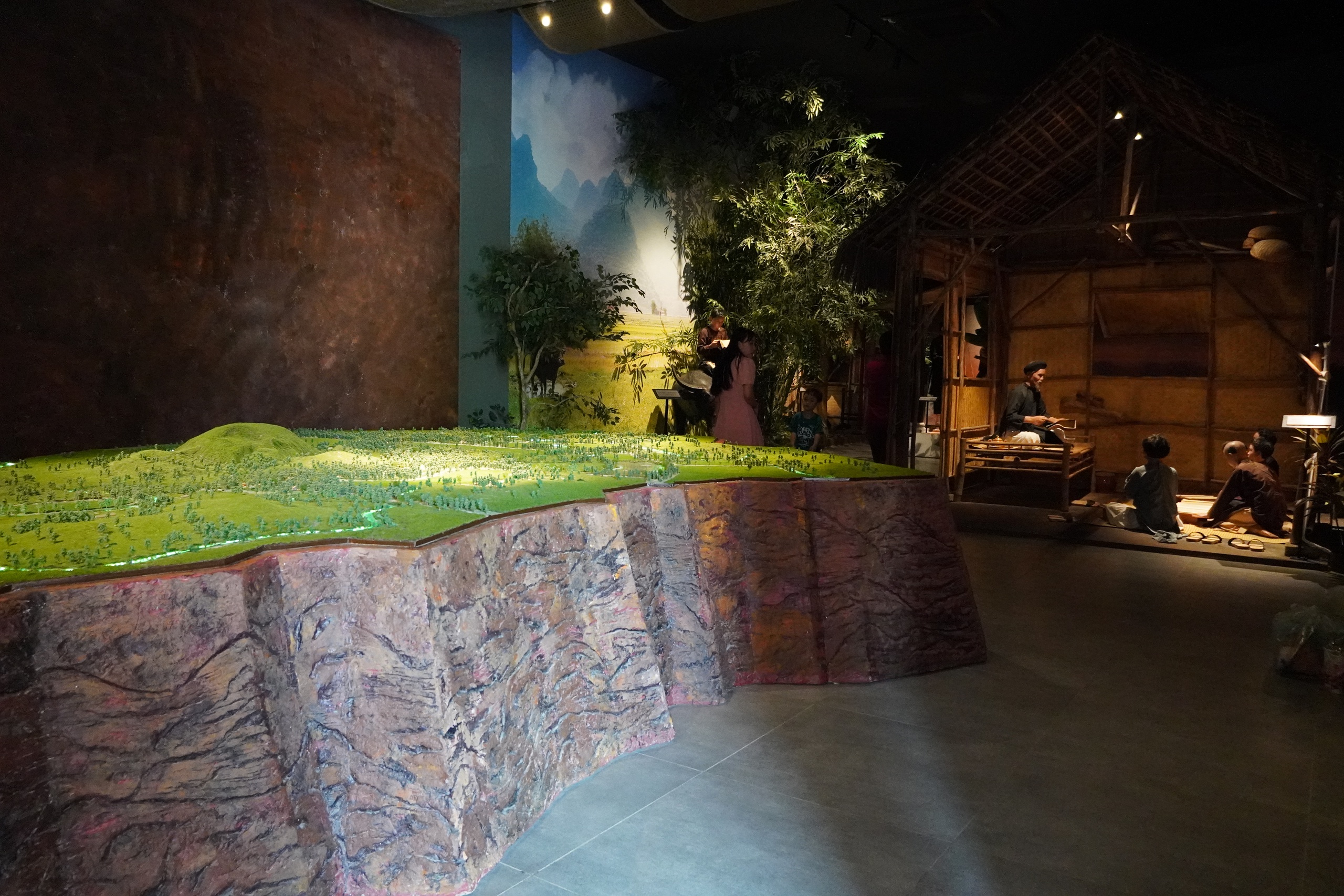 Những “địa chỉ đỏ” không thể bỏ qua khi đến Đồng Tháp 27 Những “địa chỉ đỏ” không thể bỏ qua khi đến Đồng Tháp - Ảnh 27.