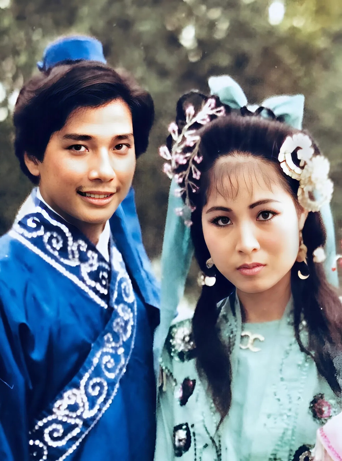 Nữ NSND tuổi ngựa cưới tài tử điện ảnh lừng lẫy, sở hữu biệt thự hoành tráng giữa trung tâm TP. Hồ Chí Minh- Ảnh 4.