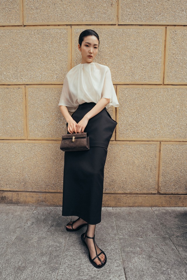 Chọn phong cách tối giản, nàng mặc đẹp cả năm 2026- Ảnh 7. Chọn phong cách tối giản, nàng mặc đẹp cả năm 2026- Ảnh 7.