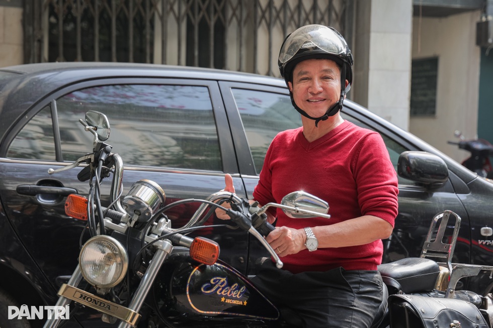 NSƯT Chí Trung tuổi 65 và Tết ấm áp bên bạn gái Á hậu kém 18 tuổi - 6