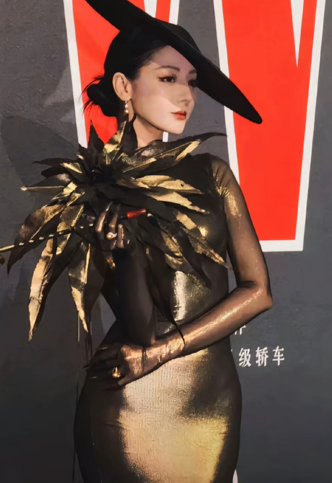 Mỹ nhân gây sốt đài quốc gia: Đẹp như tiên cá tái sinh, một điệu múa cả triệu người tranh luận- Ảnh 12.