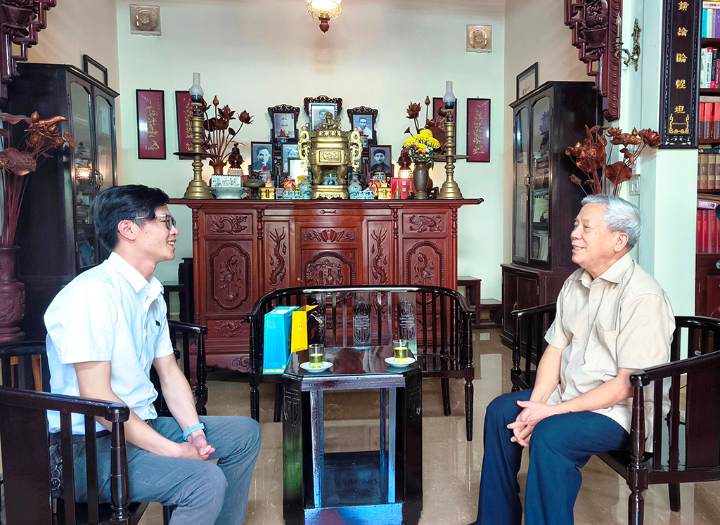 Bên ly trà xuân cùng Nguyễn Khoa Điềm- Ảnh 2.