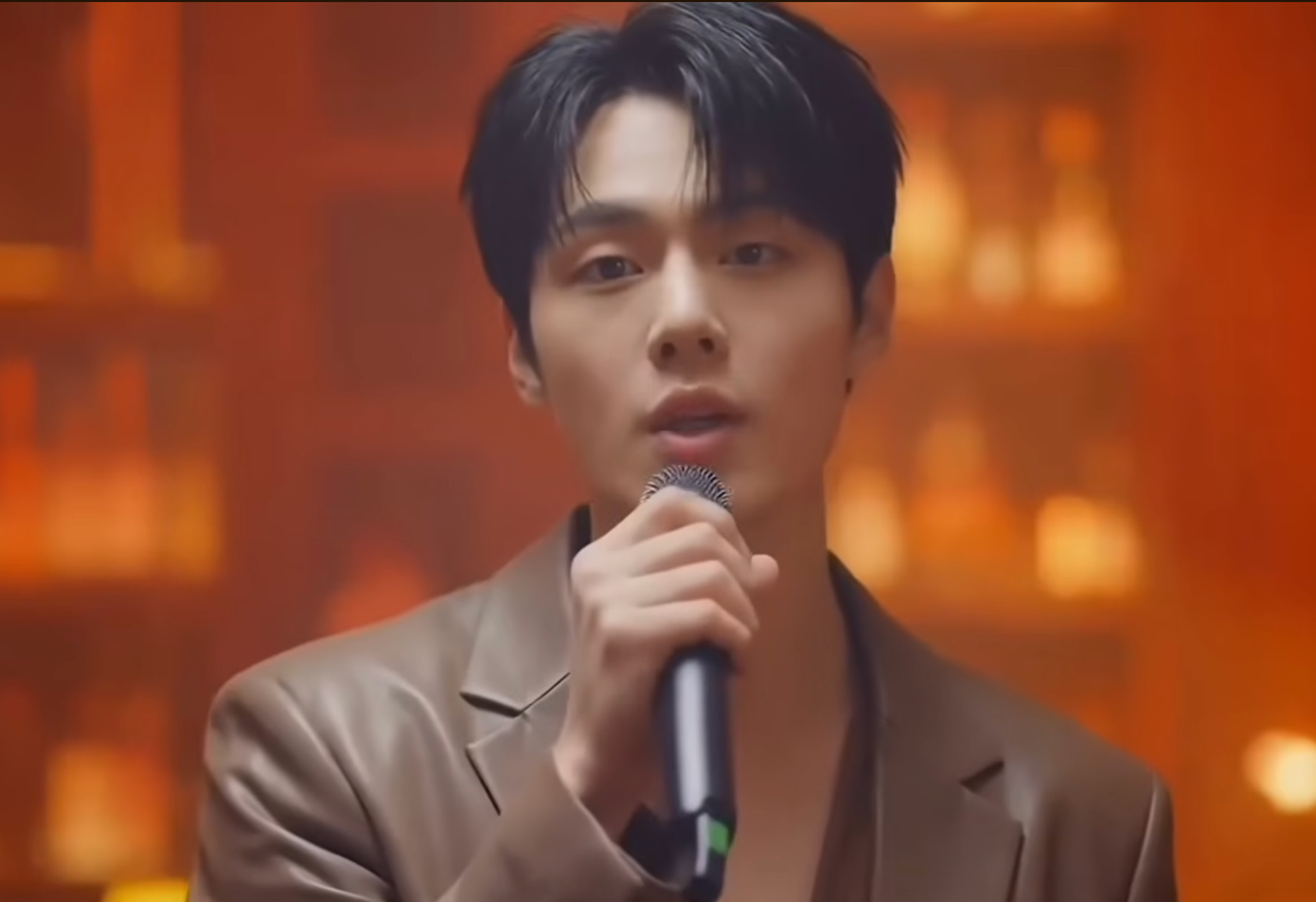 Nam ca sĩ AI hát trên sóng đêm Giao thừa là ai? - 2