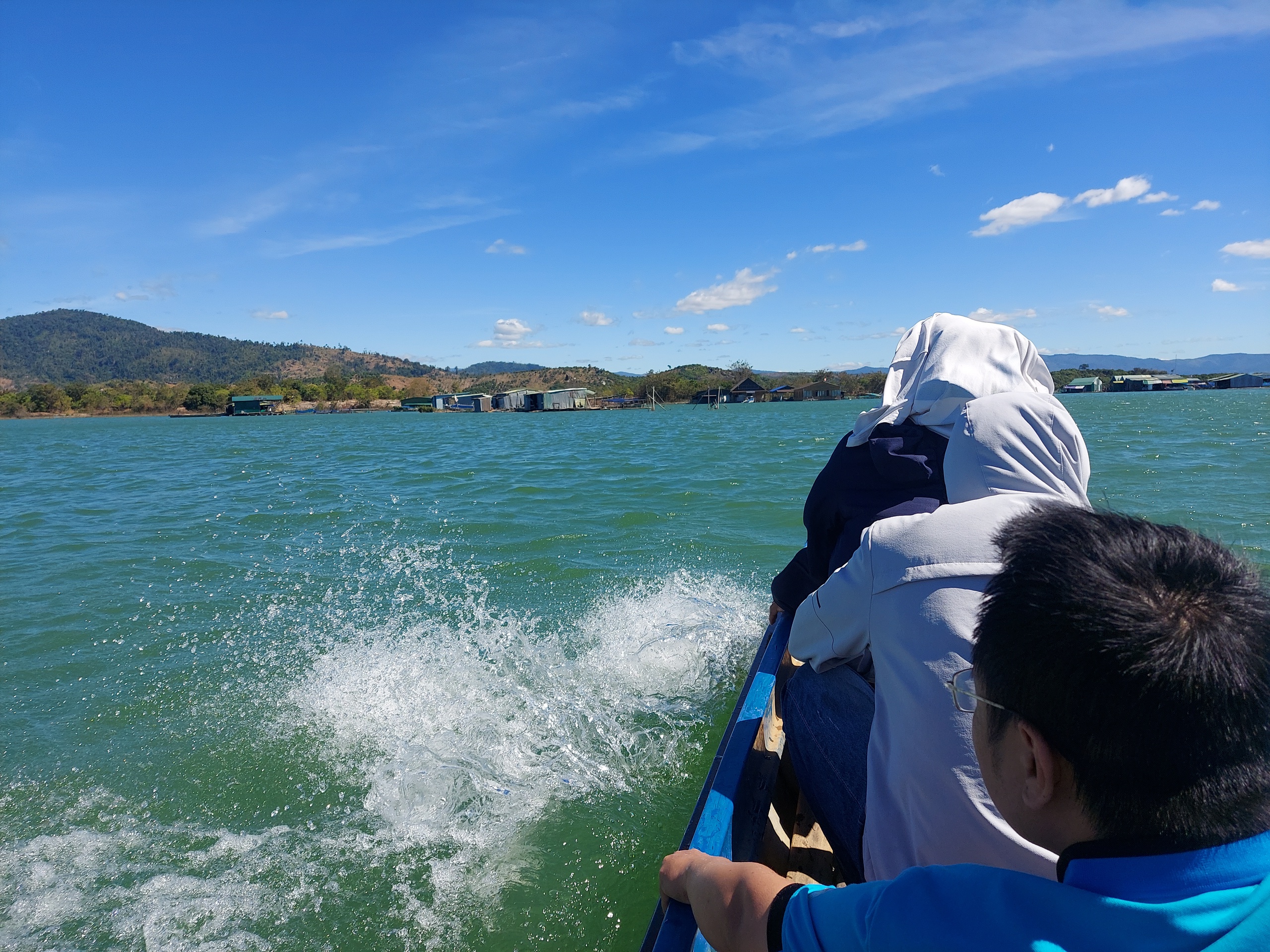 Đặc sản bánh tráng cá cơm sông Sê San: Hương vị độc đáo vùng biên viễn - Ảnh 3.