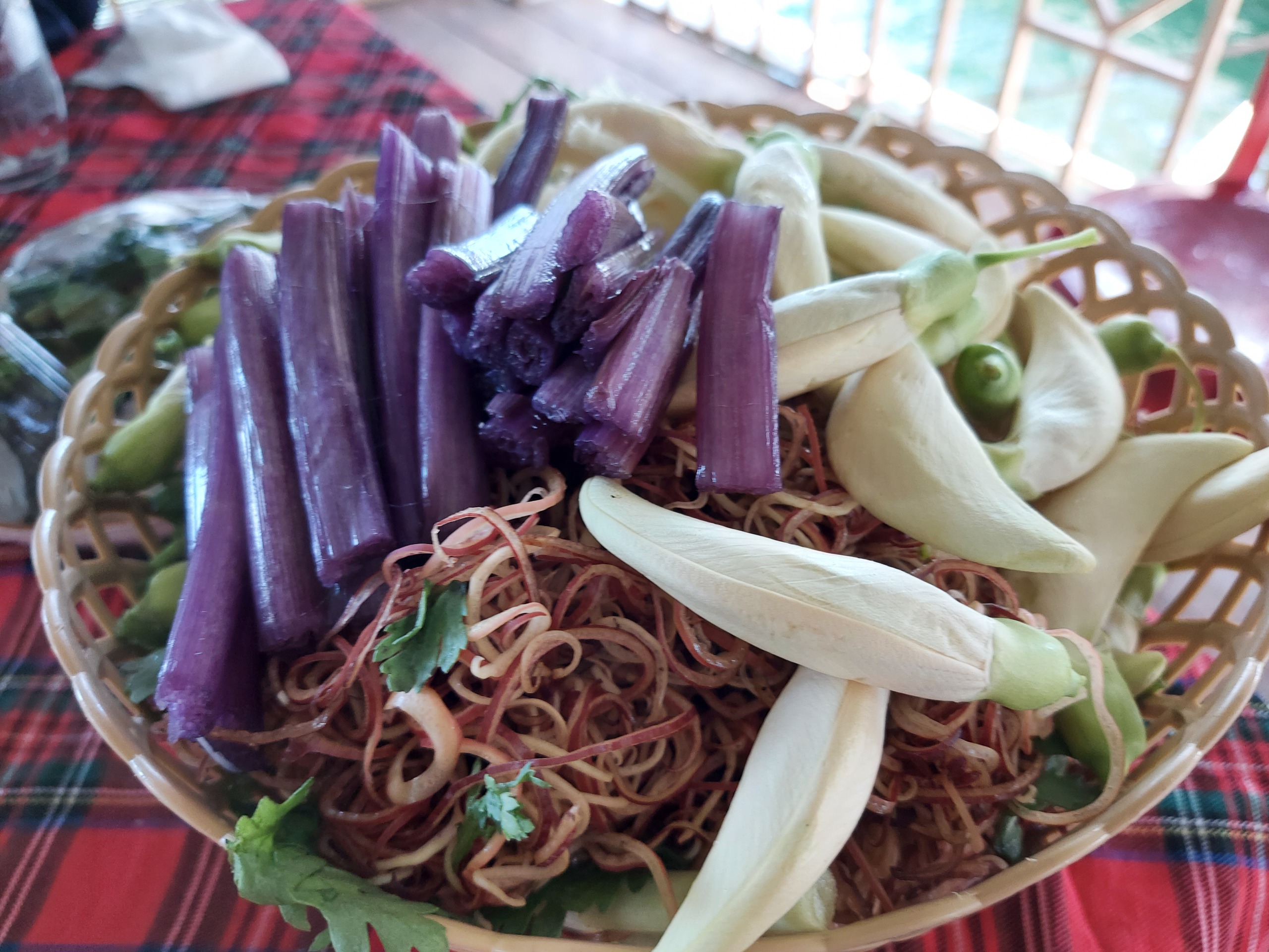 Đặc sản bánh tráng cá cơm sông Sê San: Hương vị độc đáo vùng biên viễn - Ảnh 5.