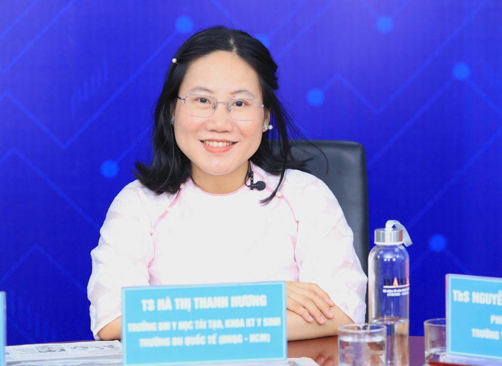 Nữ tiến sĩ “đi đến đâu rinh giải tới đó” - 4