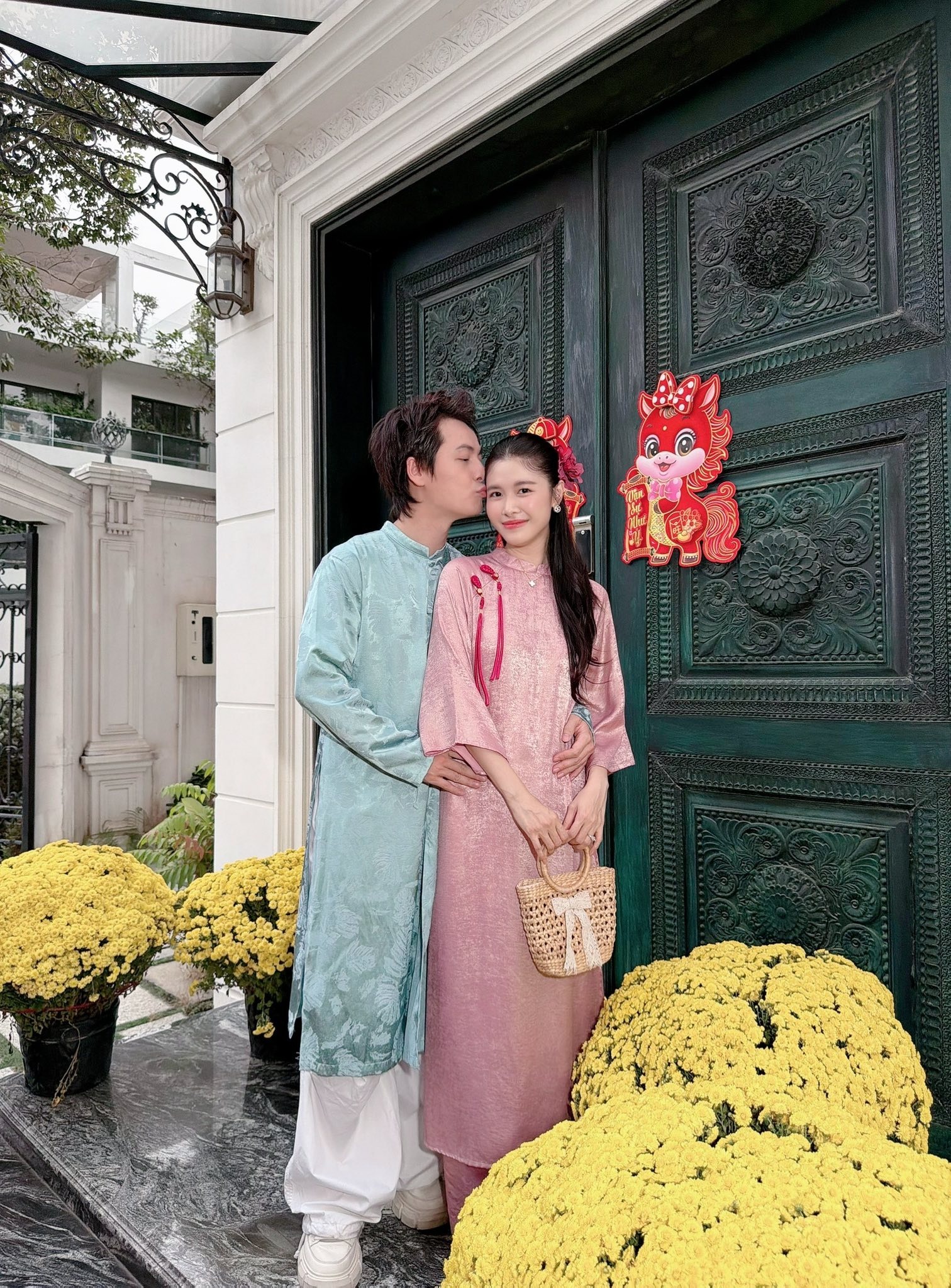 Nghệ sĩ Việt đón Tết 2026: Decor nhà đẹp như tranh, góc nào cũng có thể trở thành background Nghệ sĩ Việt đón Tết 2026: Decor nhà đẹp như tranh, góc nào cũng có thể trở thành background