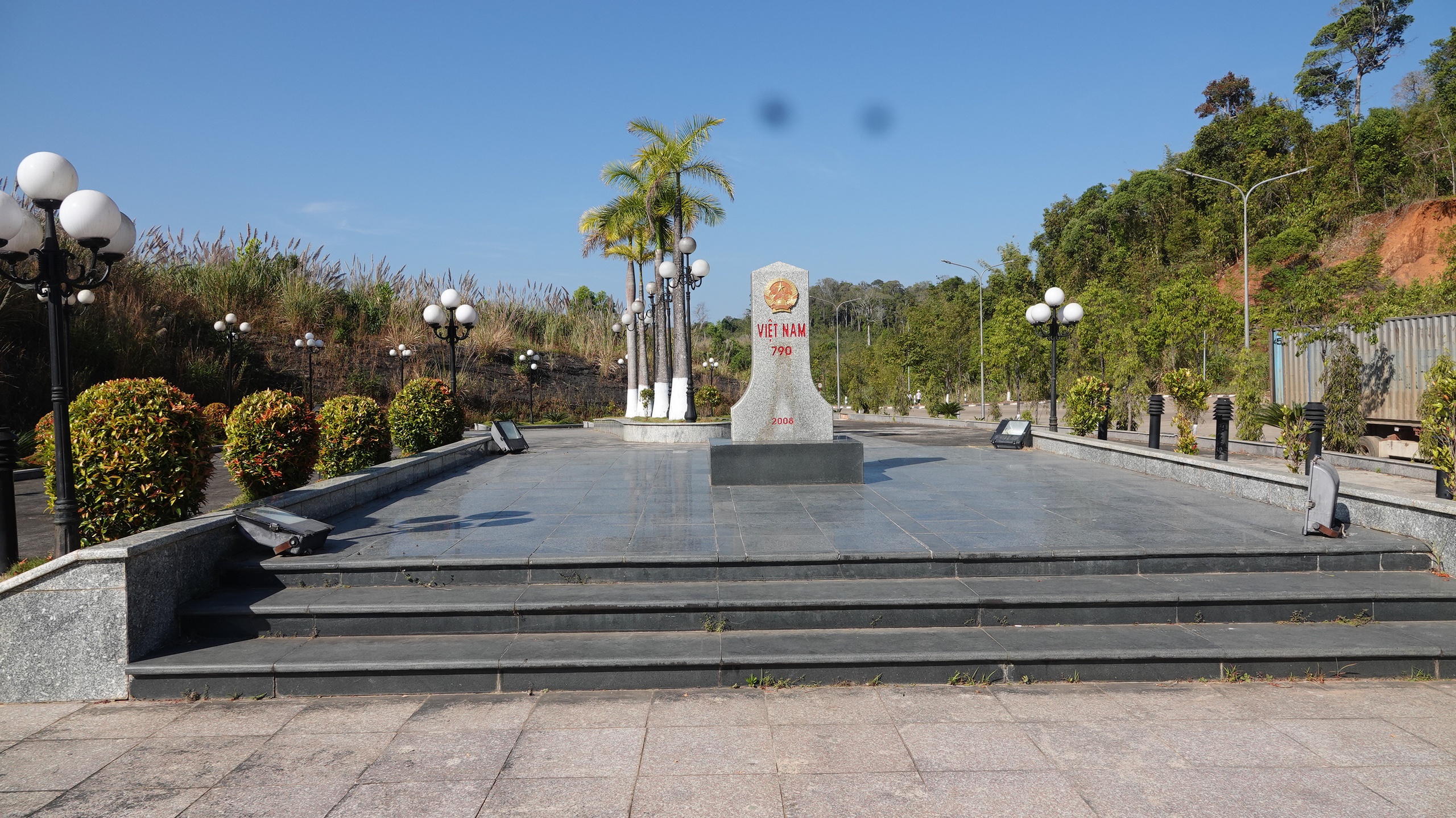 Tết ấm biên cương ở Quảng Ngãi, gieo 'hạt giống' nơi Dục Nông hút gió- Ảnh 5. Tết ấm biên cương ở Quảng Ngãi, gieo 'hạt giống' nơi Dục Nông hút gió- Ảnh 5.