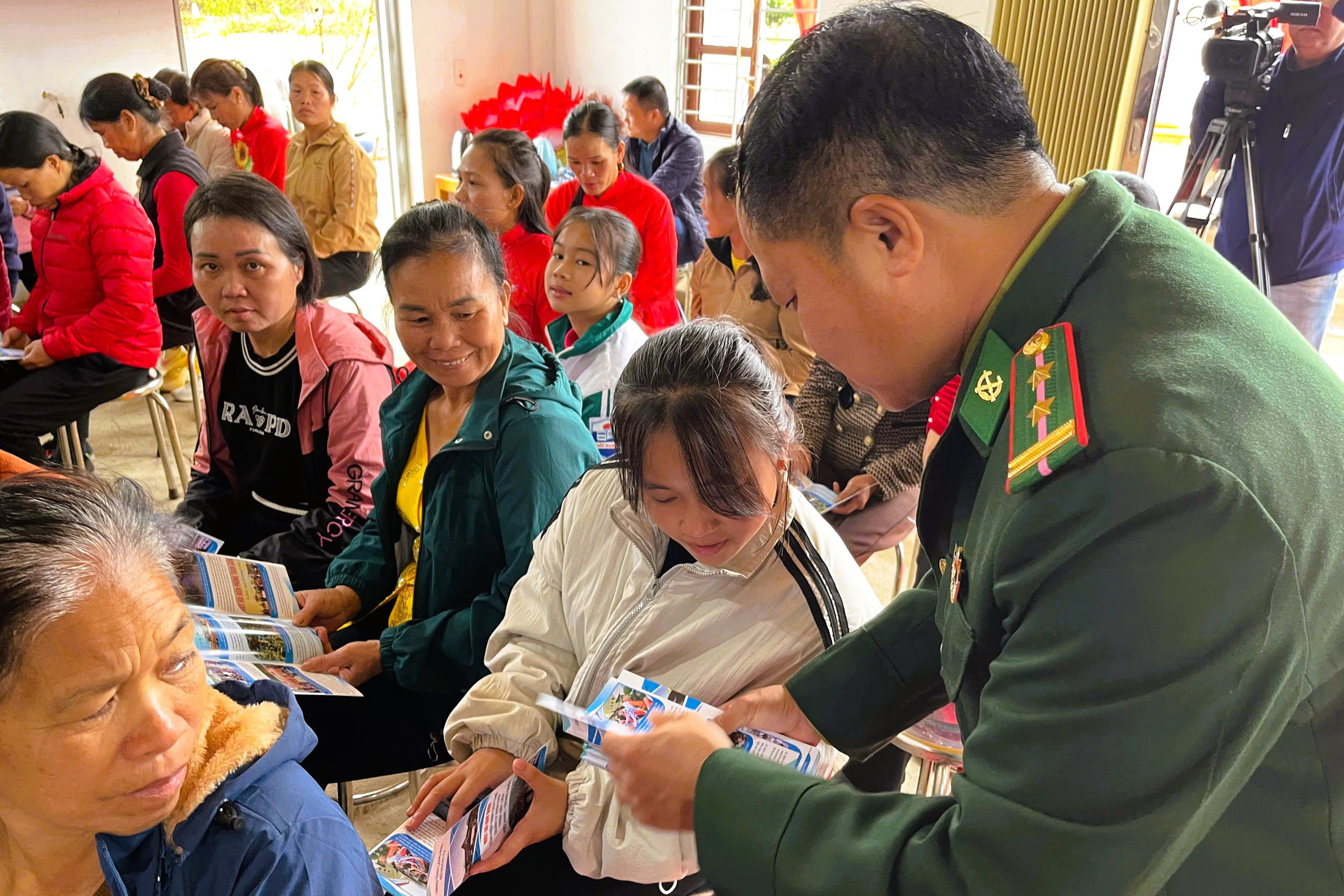 Cổ tích ở Lạng Sơn: Phải cứu dân- Ảnh 8.