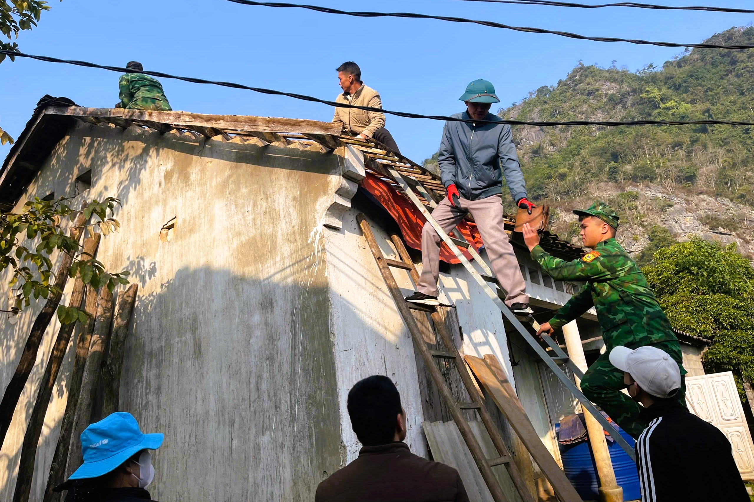 Cổ tích ở Lạng Sơn: Phải cứu dân- Ảnh 13.