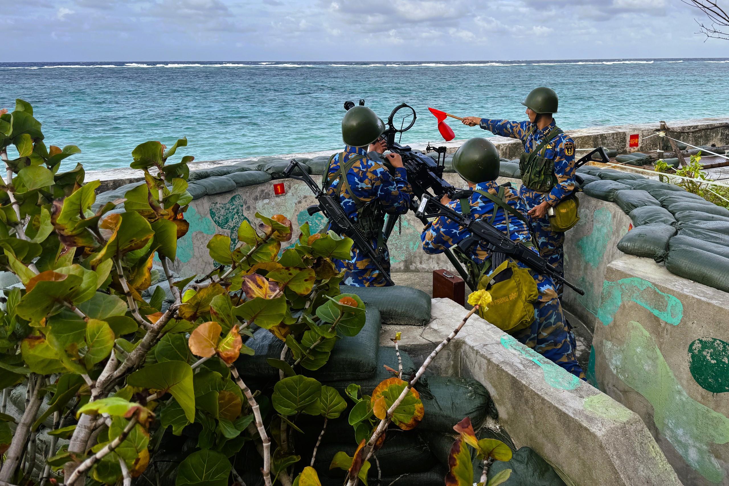 Tết ở Trường Sa - Kỳ 8: Vui xuân không quên nhiệm vụ- Ảnh 5.