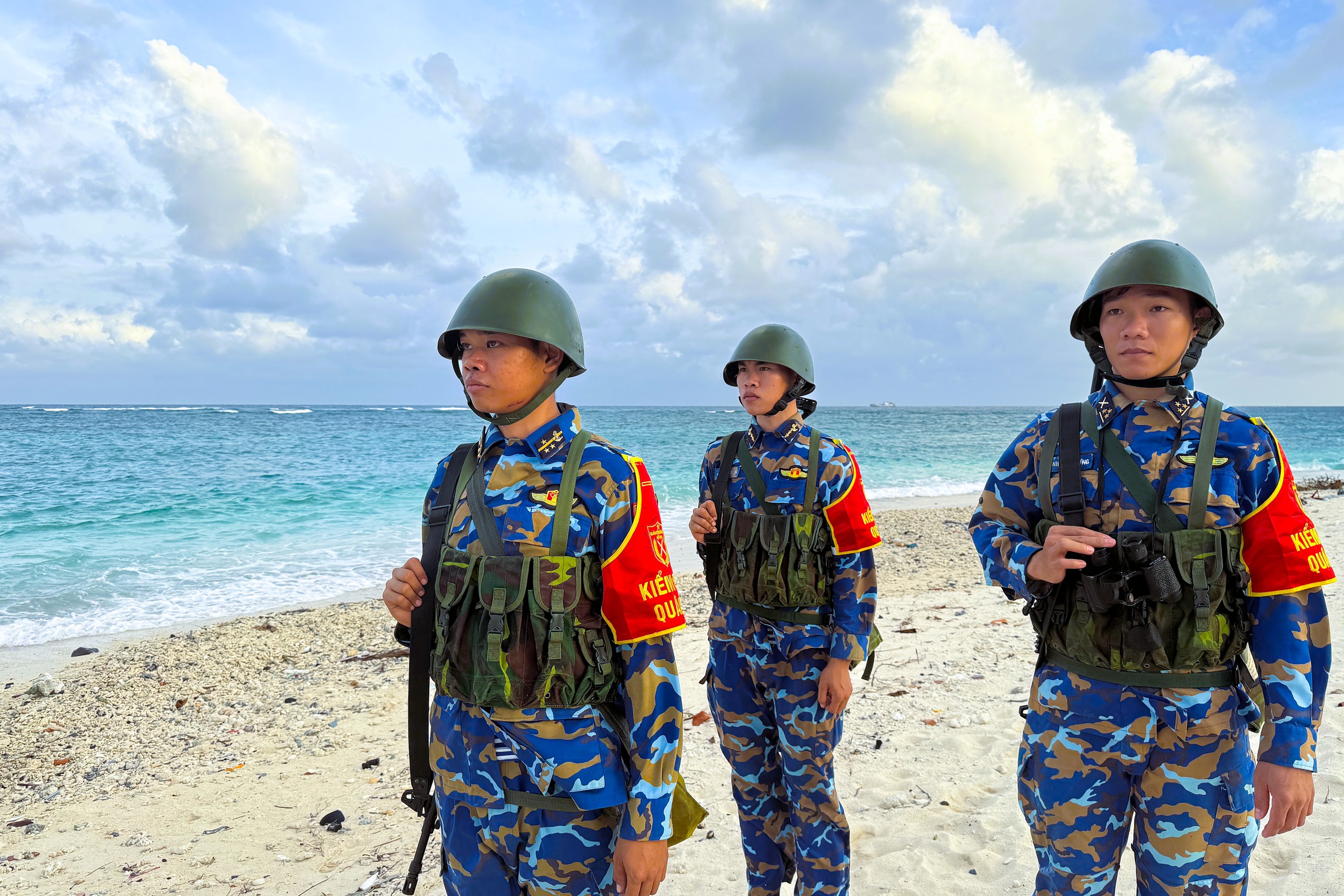 Tết ở Trường Sa - Kỳ 8: Vui xuân không quên nhiệm vụ- Ảnh 12.