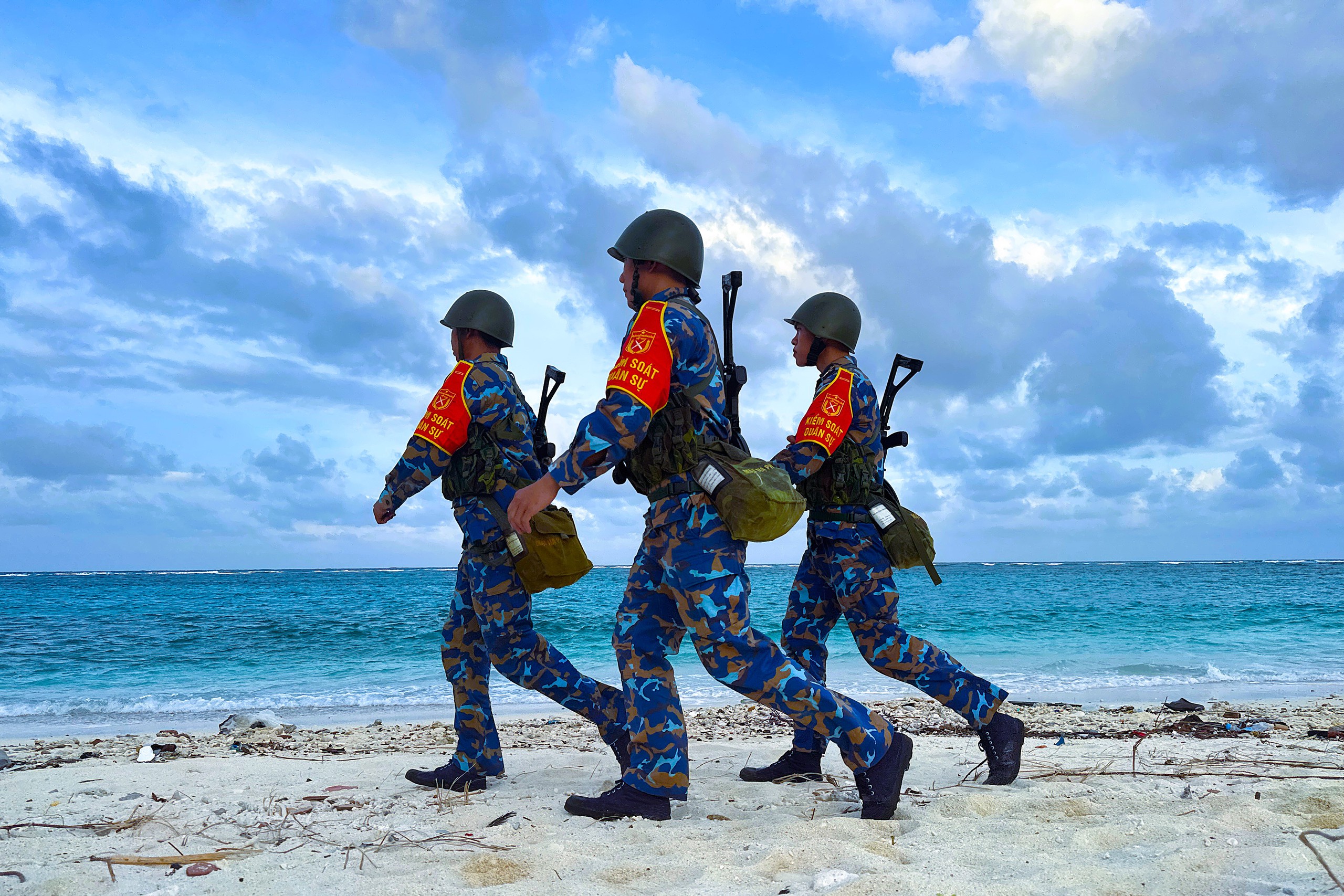 Tết ở Trường Sa - Kỳ 8: Vui xuân không quên nhiệm vụ- Ảnh 16.