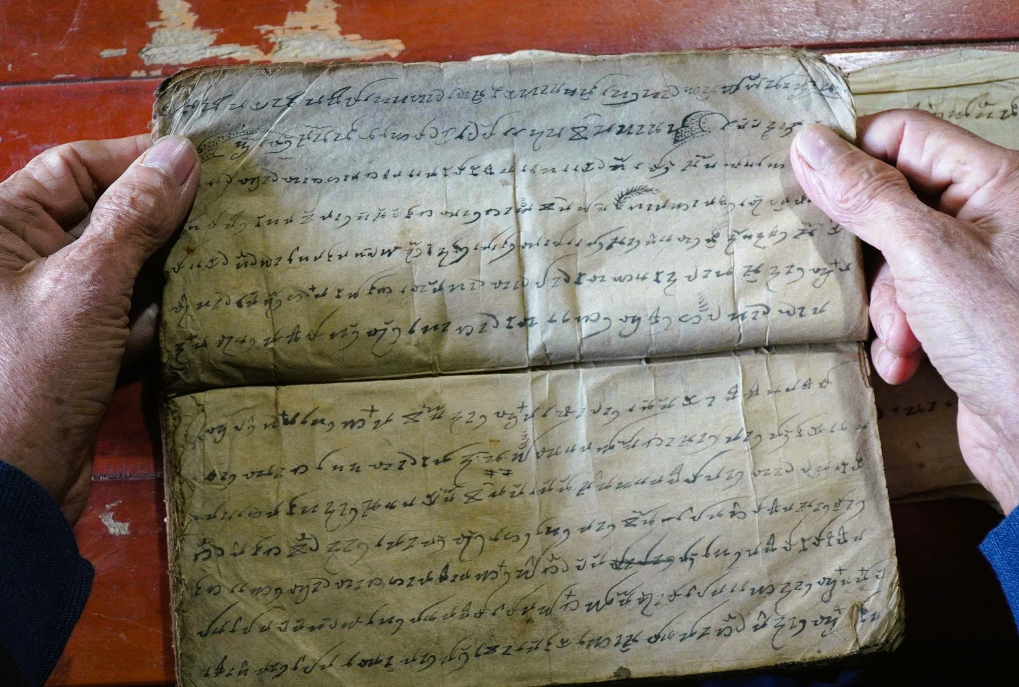 Người giữ hồn chữ Thái cổ - Ảnh 3.