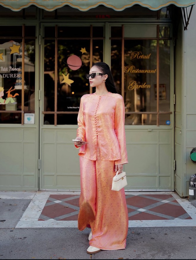 Ngoài áo dài, đây là những gợi ý mặc đẹp ngày đầu năm- Ảnh 3.