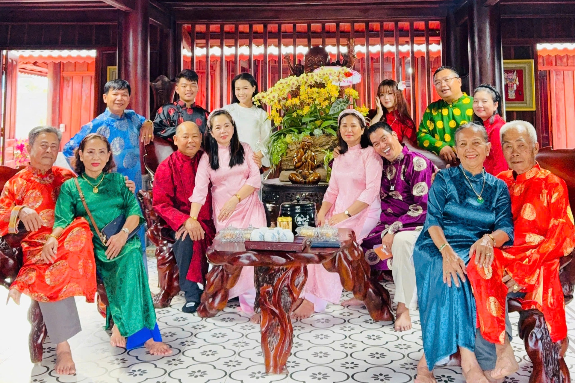 Biệt phủ 10.000m2 của Hoàng Mập: Kỳ công mang đào từ Hà Nội, cho ở miễn phí - 11