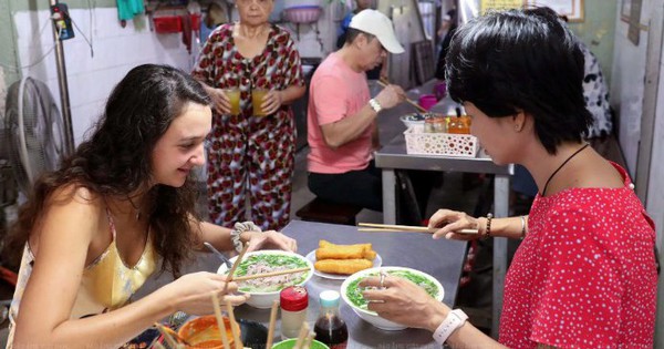 Vượt qua Osaka và Singapore, một thành phố của Việt Nam lọt top 11 điểm đến có đồ ăn ngon nhất thế giới- Ảnh 3.