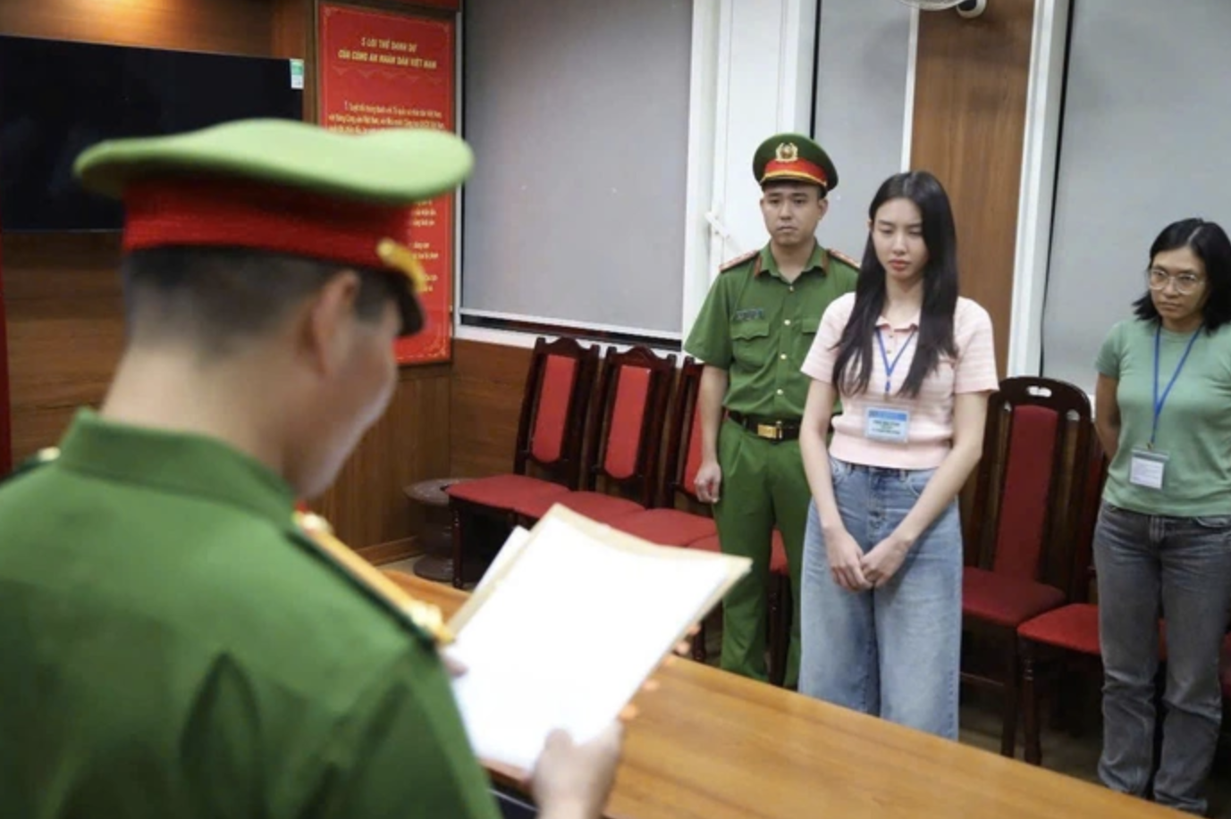 Một năm nhiều người nổi tiếng bị bắt - Ảnh 2.