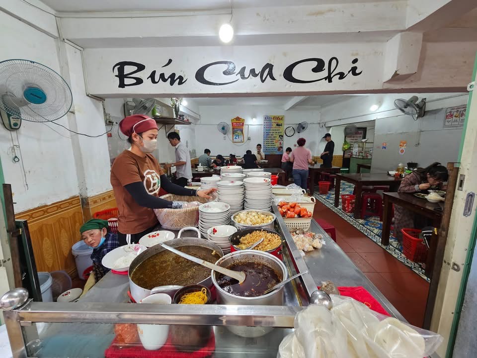 Bún mắm cua thối Gia Lai – hương vị “khó quên” giữa phố núi Pleiku 3 Bún mắm cua thối Gia Lai – hương vị “khó quên” giữa phố núi Pleiku - Ảnh 3.