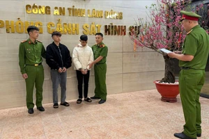 2 kẻ cướp giật tiệm vàng bị bắt trong đêm