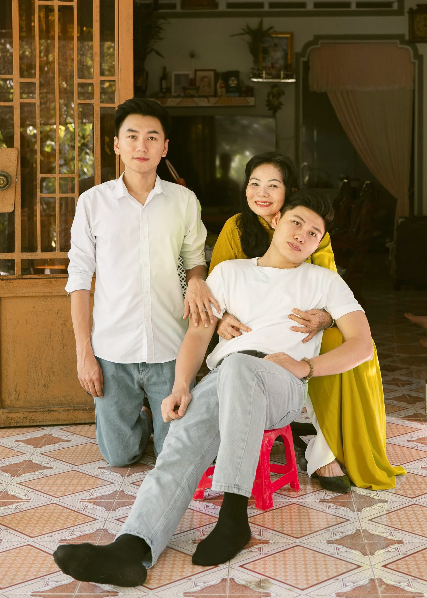 “Hướng đi lạ” của Đinh Võ Nam Hiếu, em trai Khoai Lang Thang - Ảnh 23.