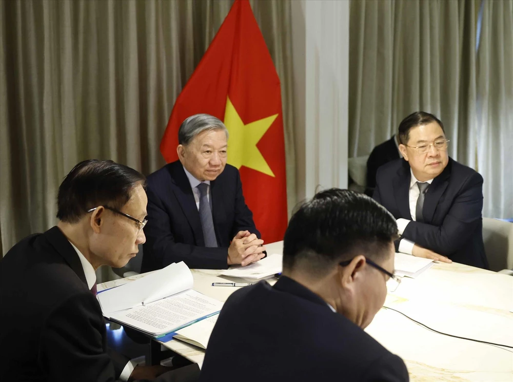 Tổng Bí thư Tô Lâm điện đàm với Thượng nghị sĩ Hoa Kỳ Bill Hagerty. Ảnh: Thống Nhất – TTXVN vna-potal-tong-bi-thu-to-lam-dien-dam-voi-thuong-nghi-sy-hoa-ky-bill-hagerty-859807619-11-24-8.jpg