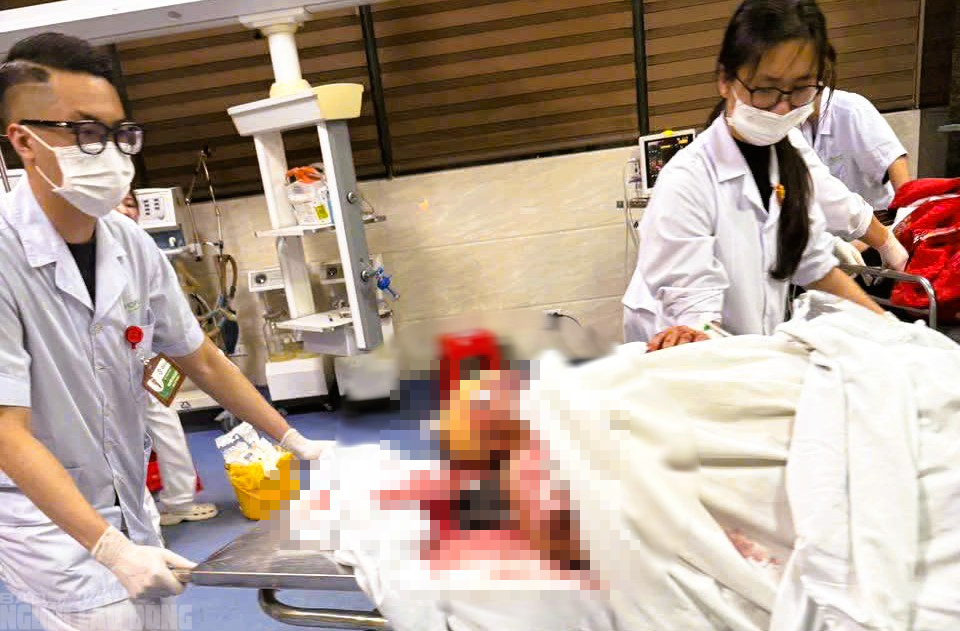 Sức khỏe 10 nạn nhân trong vụ em rể ném mìn vào nhà anh vợ ngày mùng 2 Tết- Ảnh 1. Sức khỏe 10 nạn nhân trong vụ em rể ném mìn vào nhà anh vợ ngày mùng 2 Tết- Ảnh 1.