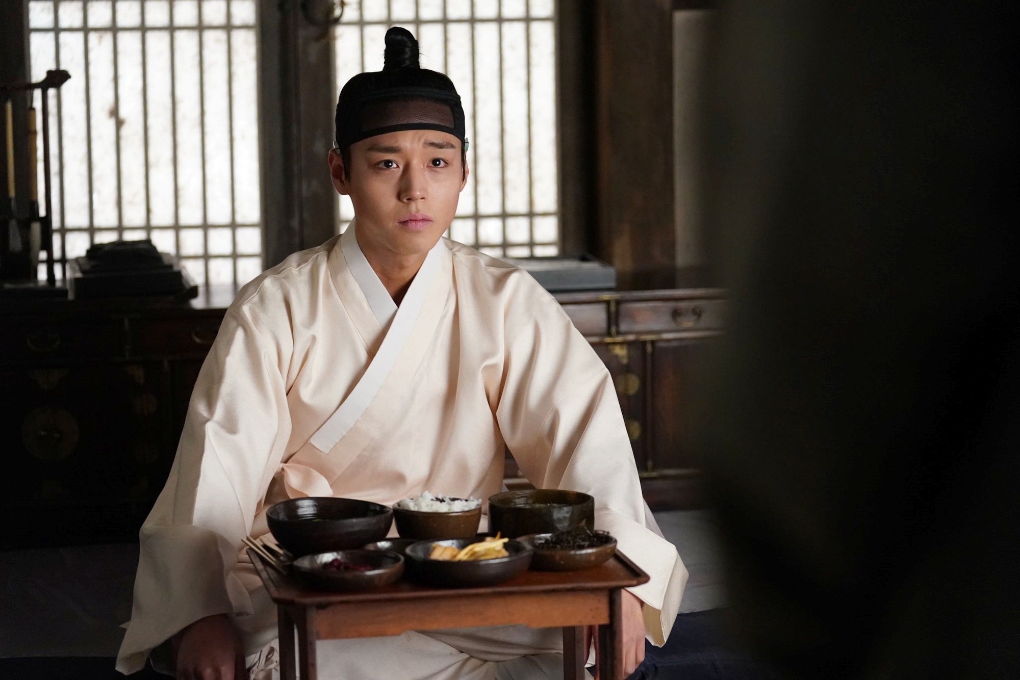 Không tin nổi có phim Tết lập kỷ lục 21 năm chưa từng xuất hiện: Nam chính là “trần nhà” diễn xuất, nghe tên là phải xem- Ảnh 2. Không tin nổi có phim Tết lập kỷ lục 21 năm chưa từng xuất hiện: Nam chính là “trần nhà” diễn xuất, nghe tên là phải xem- Ảnh 2.