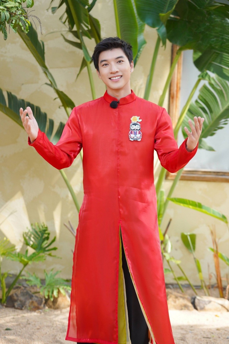 Sơn Tùng M-TP khác lạ, Anh Tú Atus mặc đẹp nhất dàn sao nam đón Tết Bính Ngọ - 5