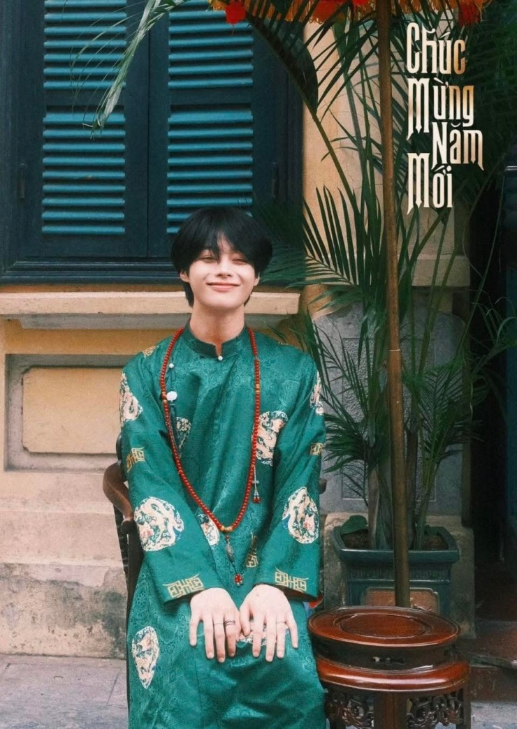 Sơn Tùng M-TP khác lạ, Anh Tú Atus mặc đẹp nhất dàn sao nam đón Tết Bính Ngọ - 12