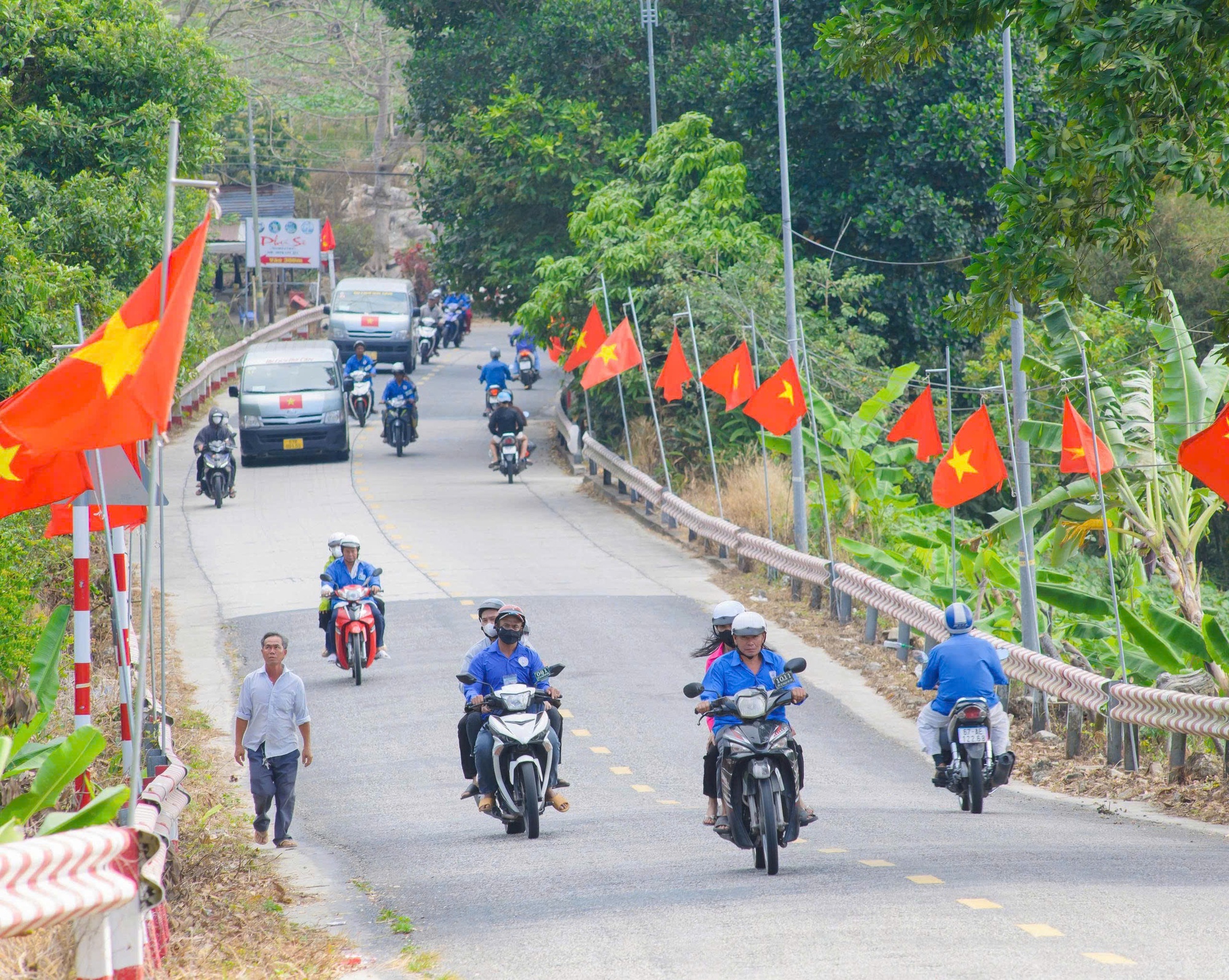 Bất ngờ lượng khách du xuân vùng Bảy Núi và Phú Quốc- Ảnh 6.