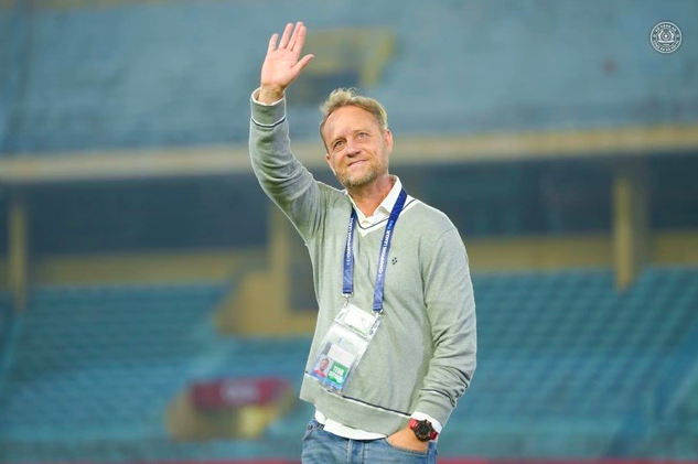 CLB CAHN bị loại đau khỏi châu Á, trút cảm xúc lên V-League: Tham vọng vô địch càng ngút ngàn!- Ảnh 2.