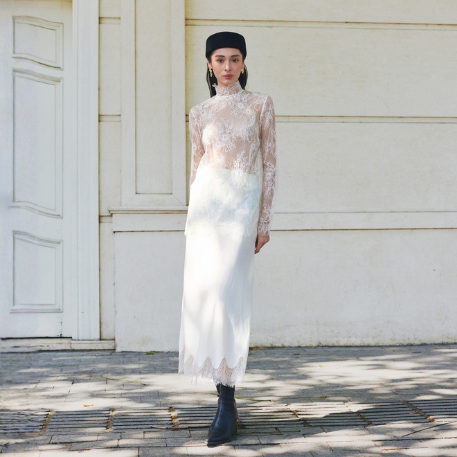 Khoe phong cách luxury tối giản, kiểu Âu ở công sở đầu năm- Ảnh 4.